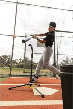 SKLZ Travel Batting Tee Elite 27 SKLZ Travel Batting Tee Elite -Rawling Baseball Shop SKLZ 94972 TravelTeeElite Lifestyle3